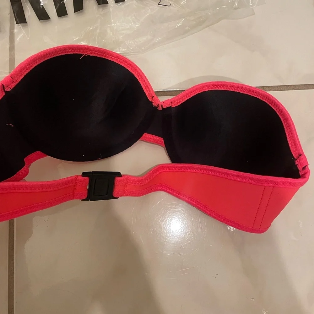 Triangl Neon Pink & Black Bandeau Bikini Top – Size Large​​